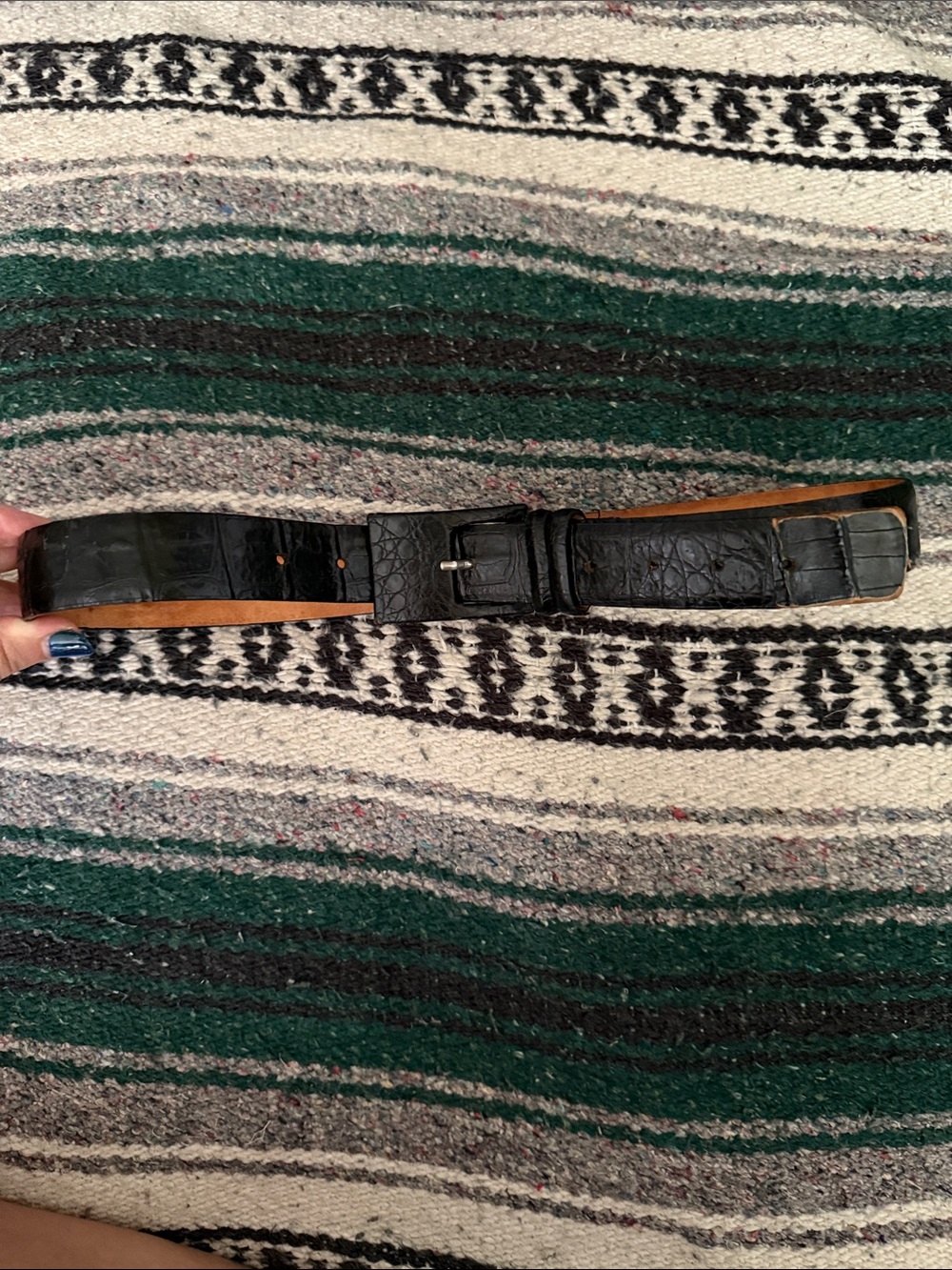 Vintage women’s black leather belt